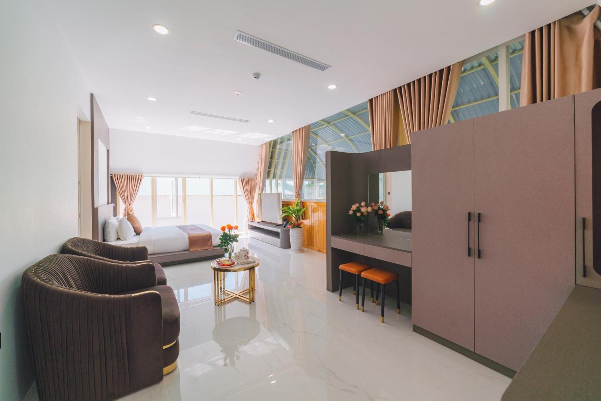 Quy Tai Premium Hotel Da Lat Esterno foto