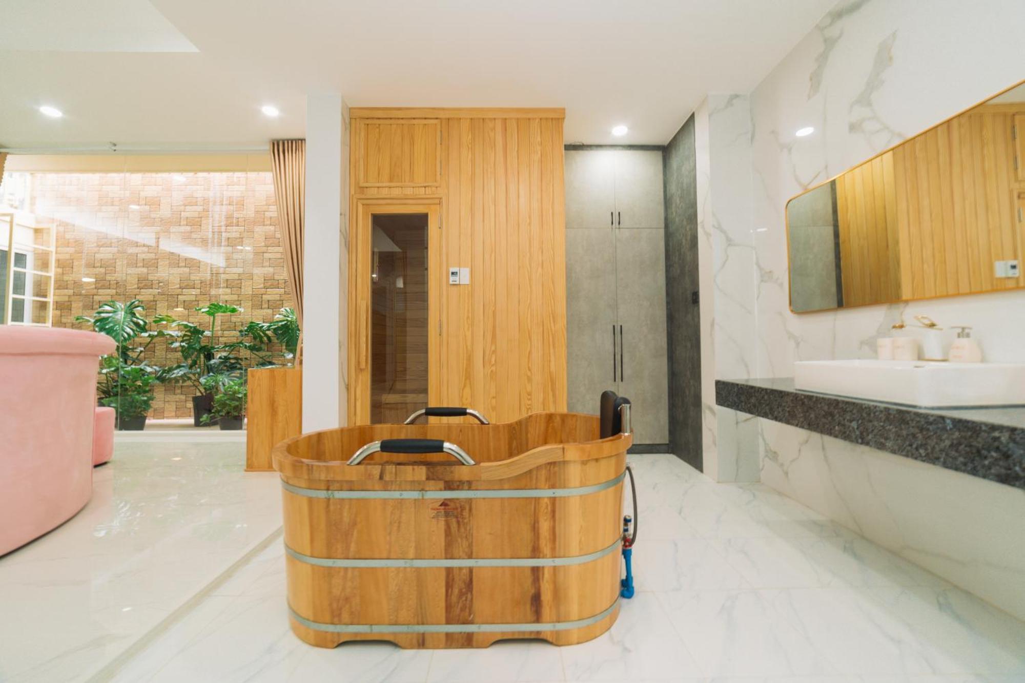 Quy Tai Premium Hotel Da Lat Esterno foto