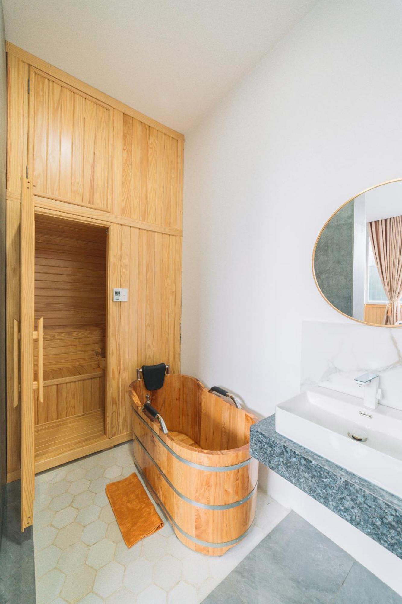 Quy Tai Premium Hotel Da Lat Esterno foto